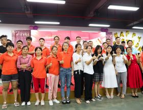 明旺生日會(huì ) | 有愛(ài)才有家，暖心靠大家！